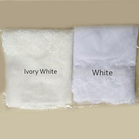 🌷New Wedding Veil with Applique Edging around💖 - Picture 3 of 4